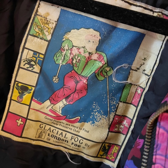 Vintage London Fog Rose Pattern Ski Jacket w/ Removable Lining - Picture 3 of 7